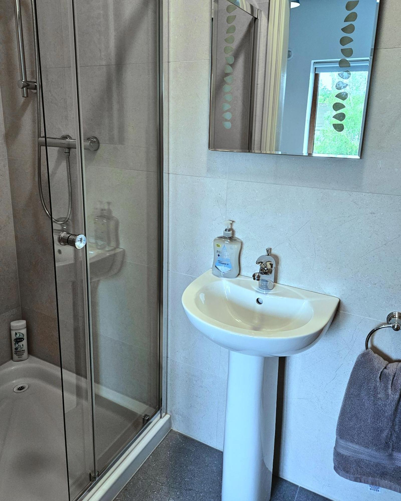 Dromod Suites Luaran gambar