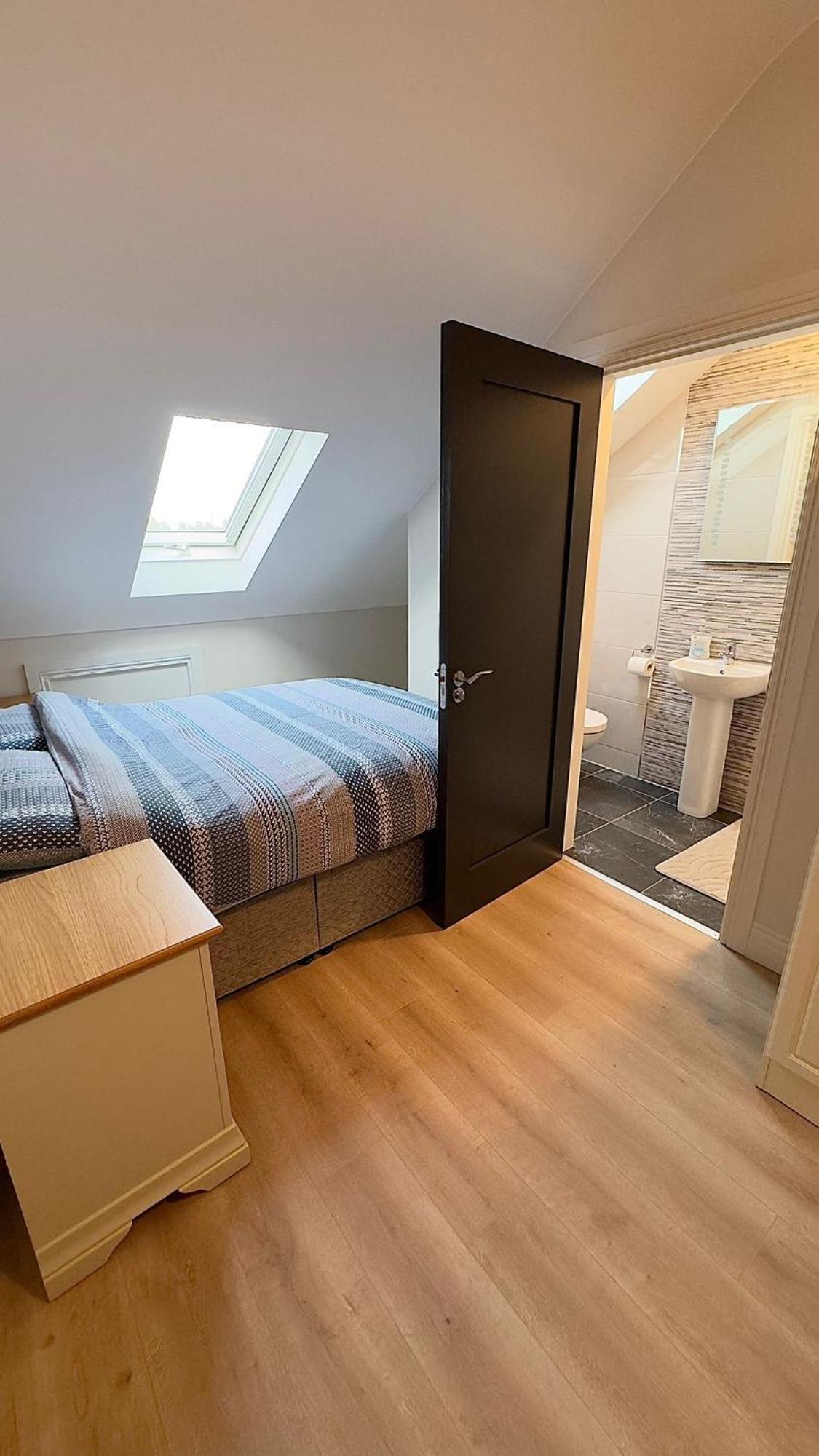 Dromod Suites Luaran gambar